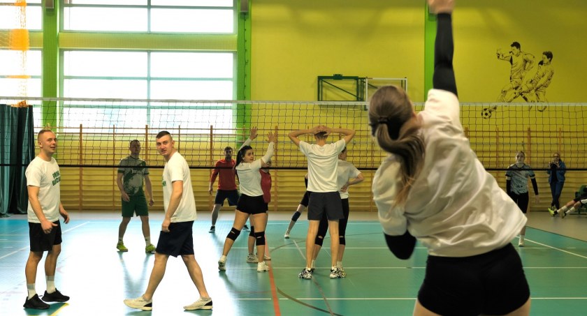 Cały czas chłopcu można pomóc odwiedzając grupę na Facebooku w Licytacje dla Jasia i stronę siepomaga.pl - Walka Janka